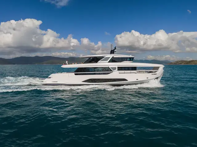 Ferretti Yachts Infynito 90