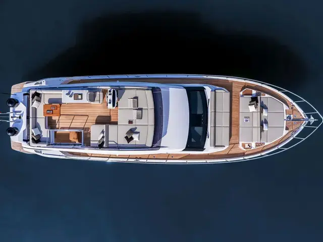 Ferretti Yachts 580