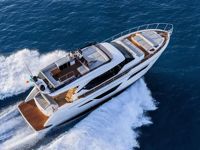 Ferretti Yachts 580