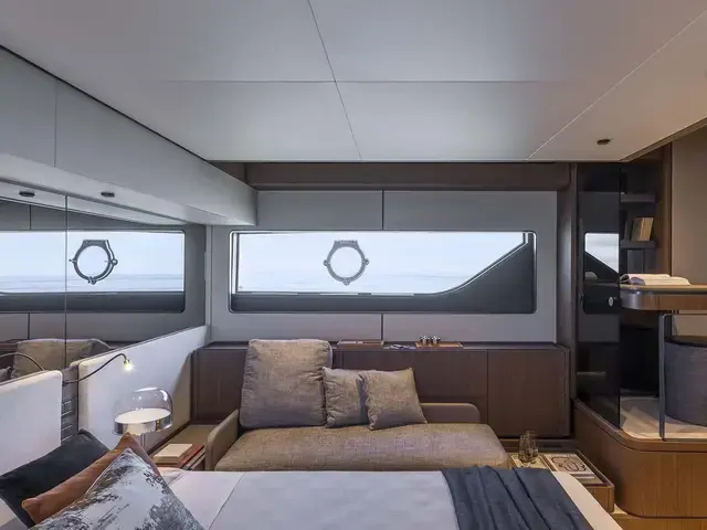 Ferretti Yachts 580