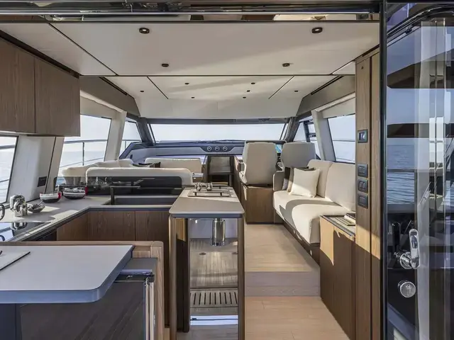 Ferretti Yachts 580