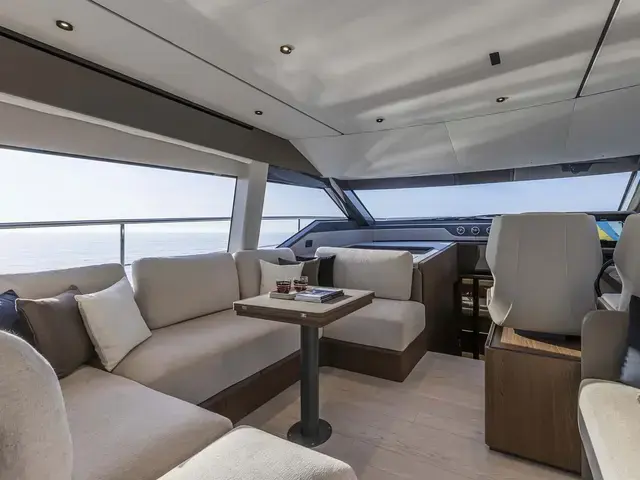 Ferretti Yachts 580