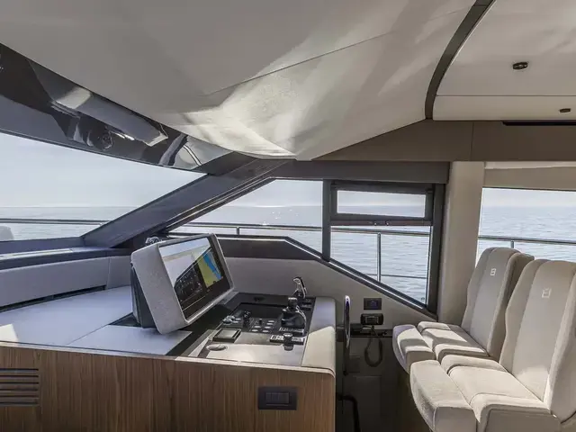 Ferretti Yachts 580