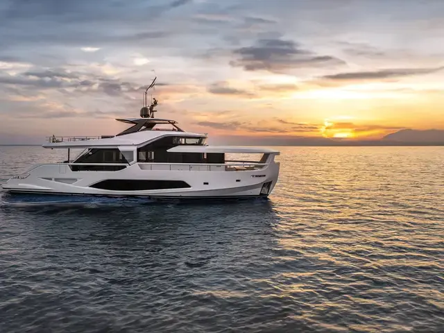 Ferretti Yachts INFYNITO 80