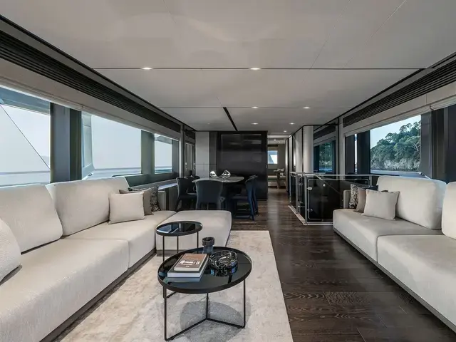 Ferretti Yachts INFYNITO 80