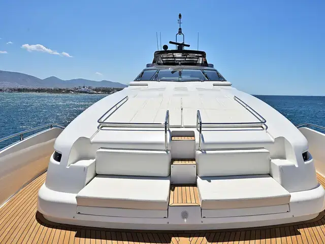 Ferretti Yachts 960