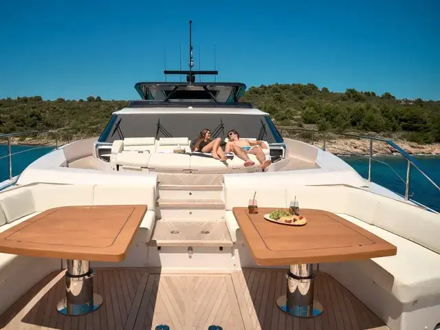 Ferretti Yachts 1000