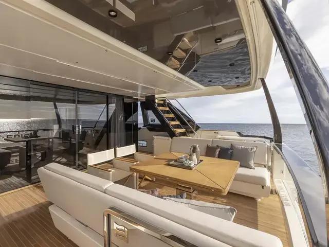 Ferretti Yachts 1000