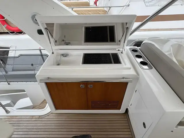 Azimut 66 Fly