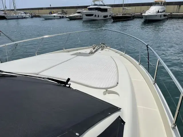 Ferretti Yachts 53