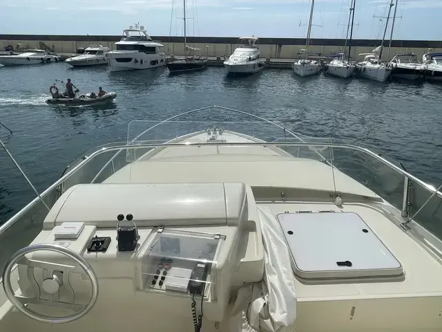 Ferretti Yachts 53