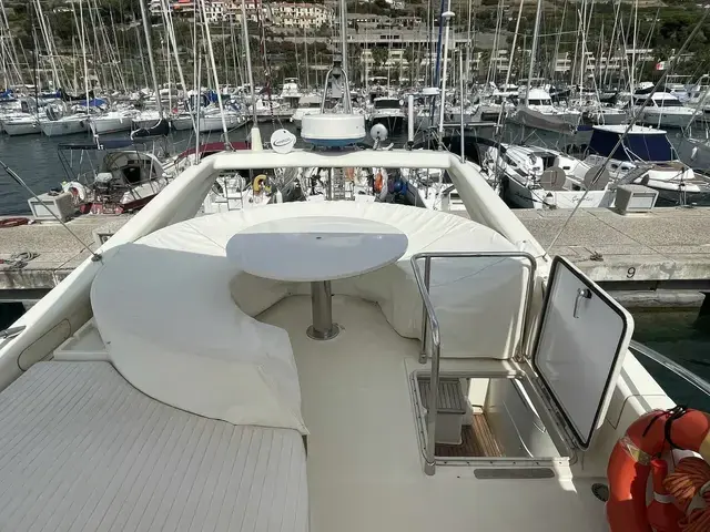 Ferretti Yachts 53