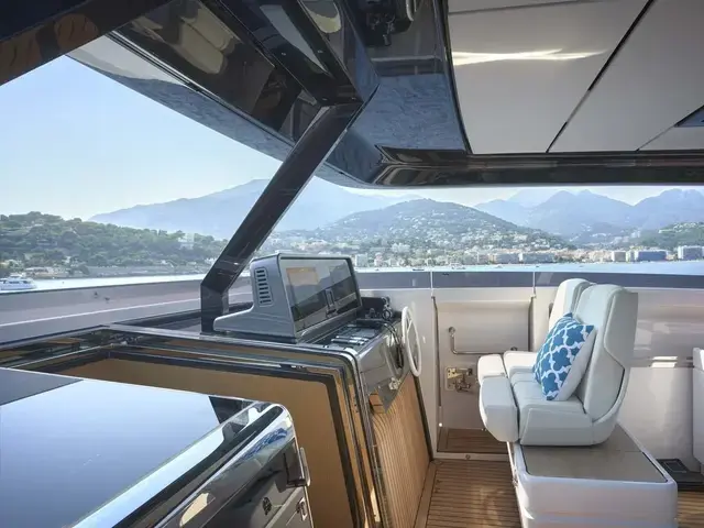 Ferretti Yachts 1000