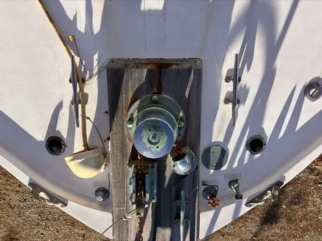 Nauset Flybridge Trawler