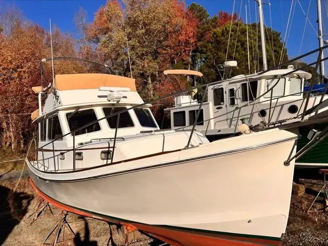 Nauset Flybridge Trawler