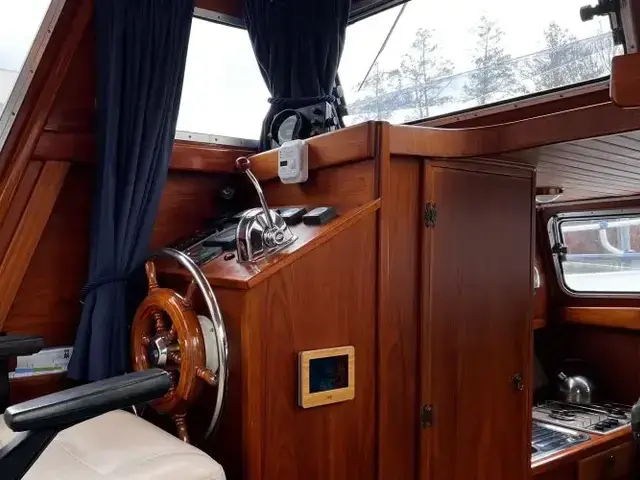 Motor Yacht Elna Kruiser 9.20 AK