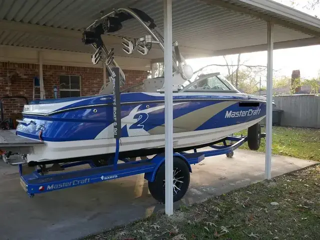 Mastercraft X-2