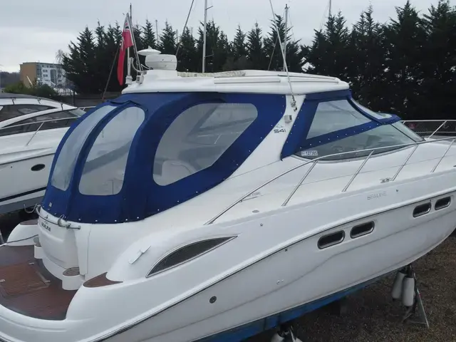 Sealine S41 Sports Cruiser