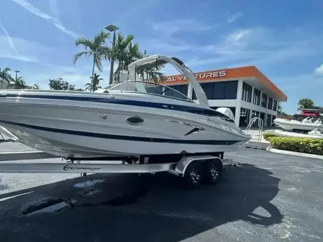 Crownline E290 XS