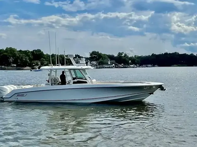 Boston Whaler 380 Outrage