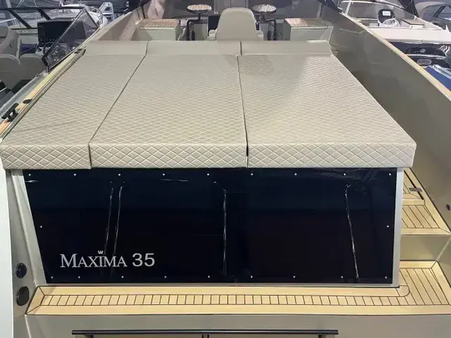 Maxima Boats 35 met 2x Honda 250 pk op voorraad!