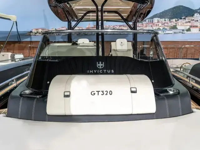 Invictus yachts Invictus 320 GT met 2 x Volvo Penta V8 350 pk jong gebruikt!