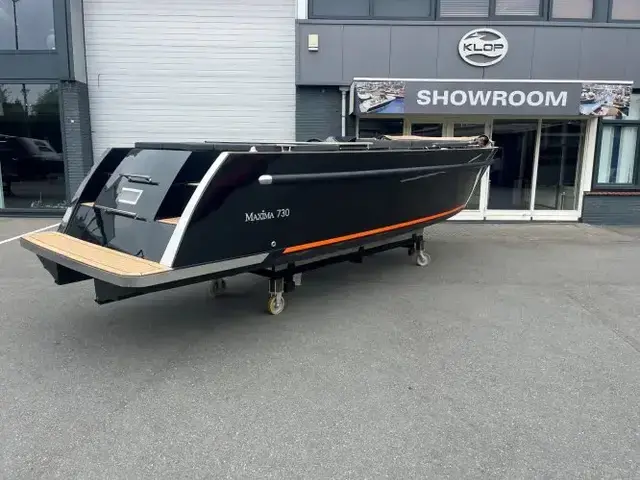 Maxima Boats 730 in zwarte kleurstelling op voorraad!