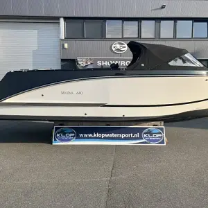 2024 Maxima Boats 640 Tender met Honda 150 pk in uniek zwart-wit DEMO-AANBIEDING!