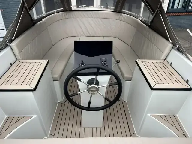 Maxima Boats 630 Tender in lichtgrijze kleurstelling op voorraad!