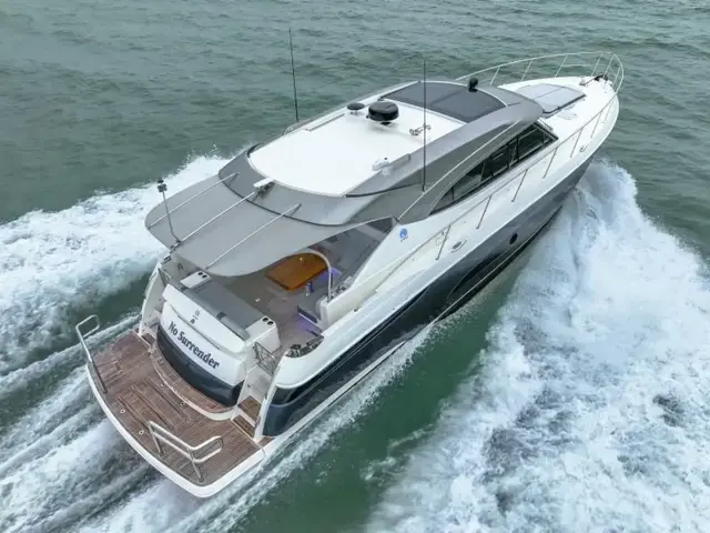 Riviera 5400 Sport Yacht Platinum Edition