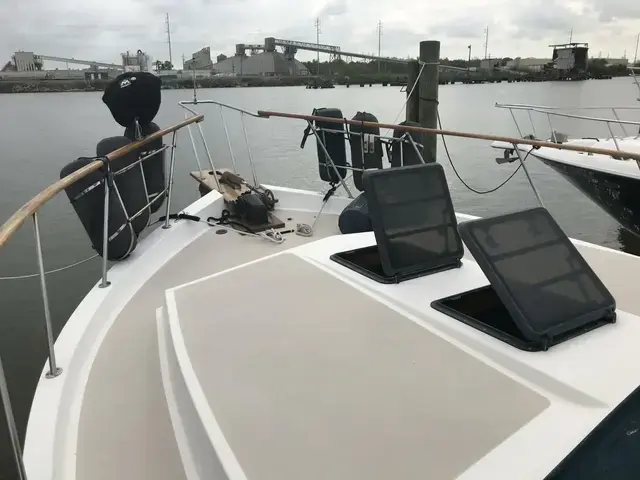 Californian 38 Motor Yacht