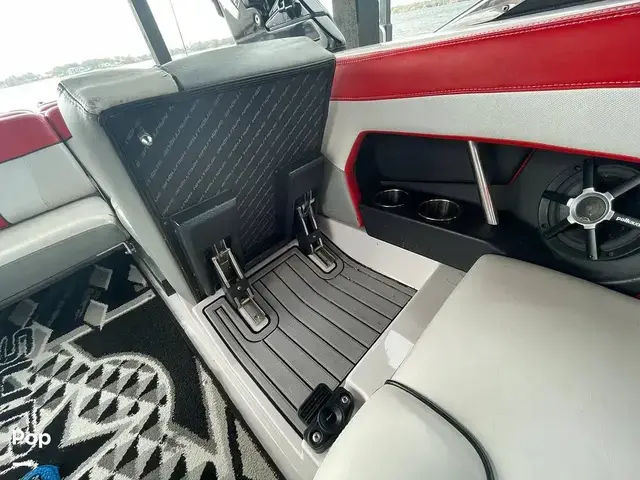 Nautique Super Air 210