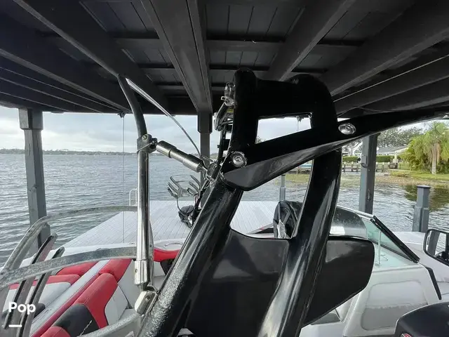 Nautique Super Air 210