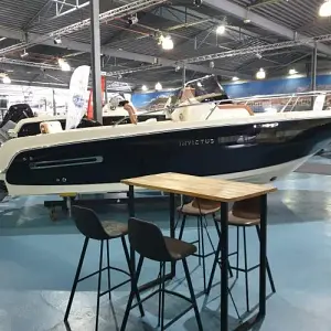 2022 Invictus yachts Invictus 250 CX met Volvo Penta V6 280 pk AANBIEDING!