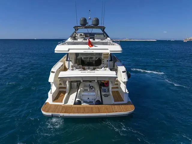 Ferretti Yachts 960