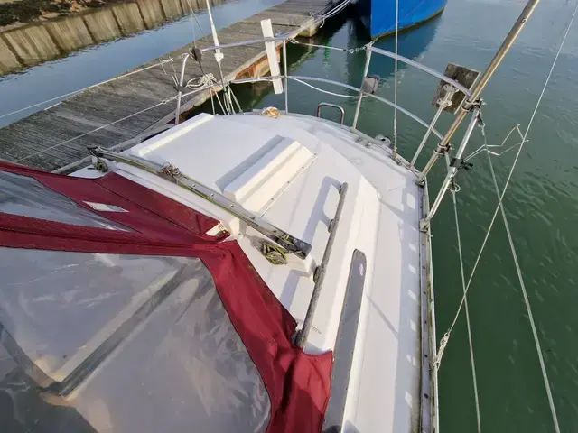 Marcon Yachting 34 Center Cockpit