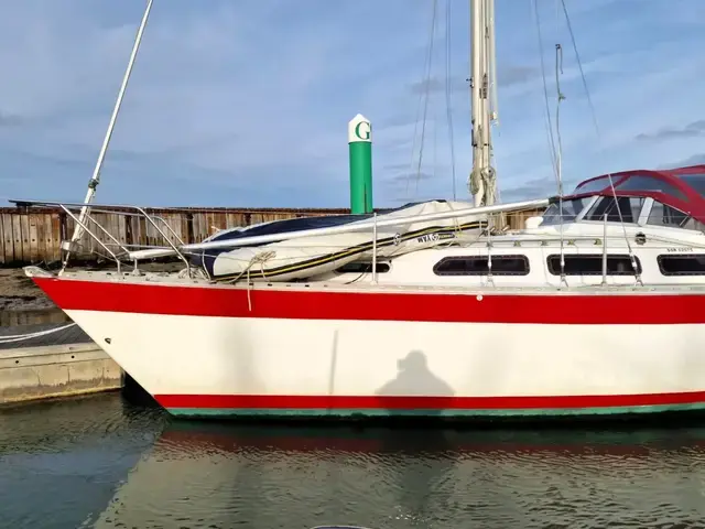 Marcon Yachting 34 Center Cockpit