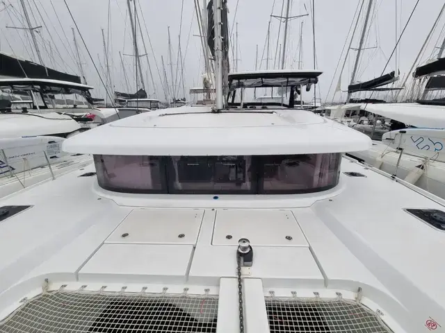 Lagoon 42