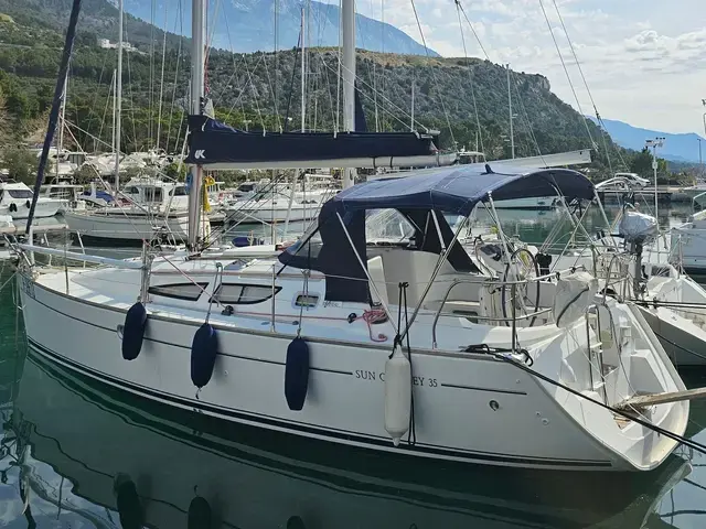 Jeanneau Sun Odyssey 35