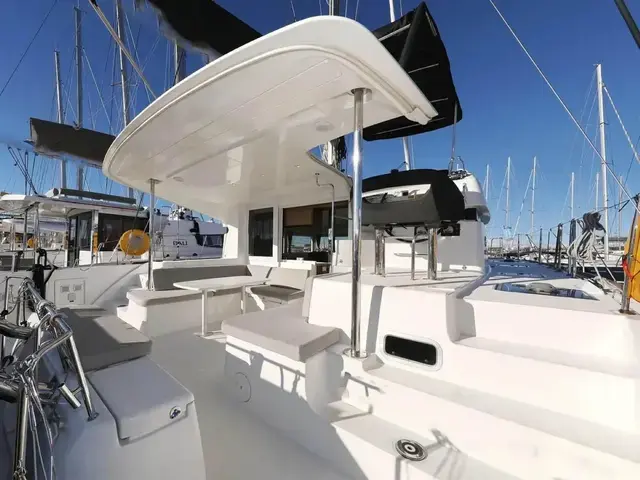 Lagoon 40