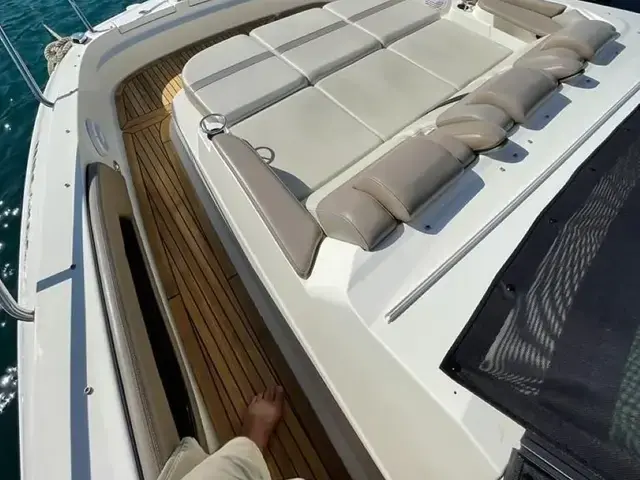 Sea Ray Sundancer 320