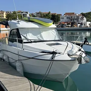 2017 Beneteau Antares 7