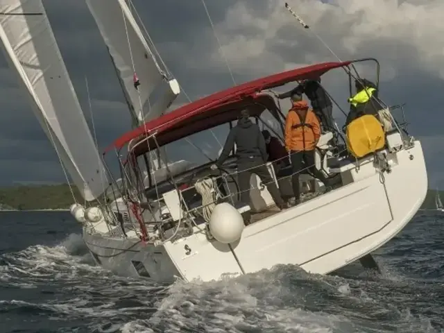 Beneteau Oceanis 51.1