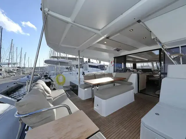 Fountaine Pajot Astrea 42