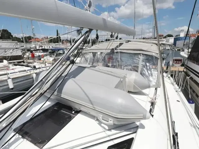 Beneteau Oceanis 51.1