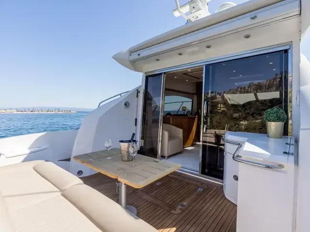 Sunseeker Predator 52