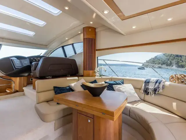 Sunseeker Predator 52