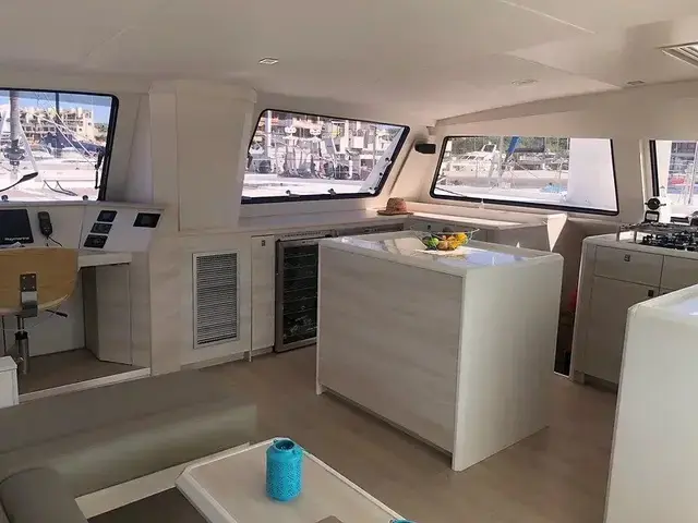 Catana 53