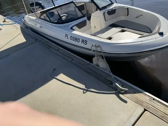 Bayliner Vr4