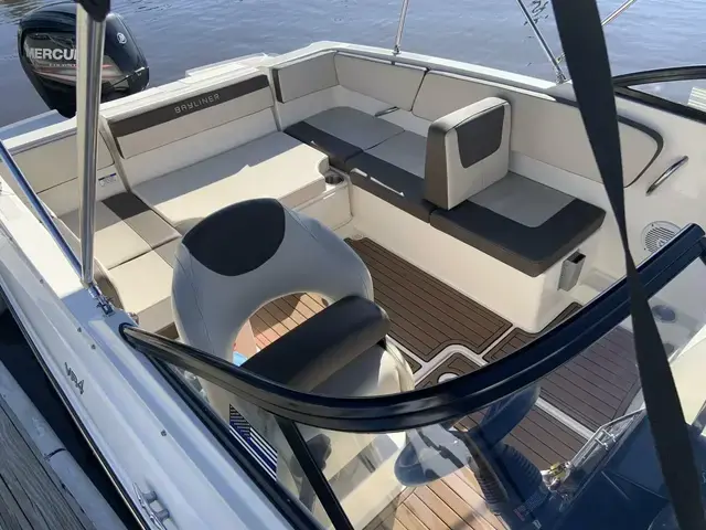 Bayliner Vr4